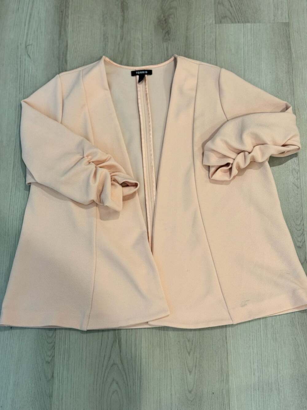 Torrid Open Front Blazer Jacket Light Pink 3/4 Ruched Sleeve